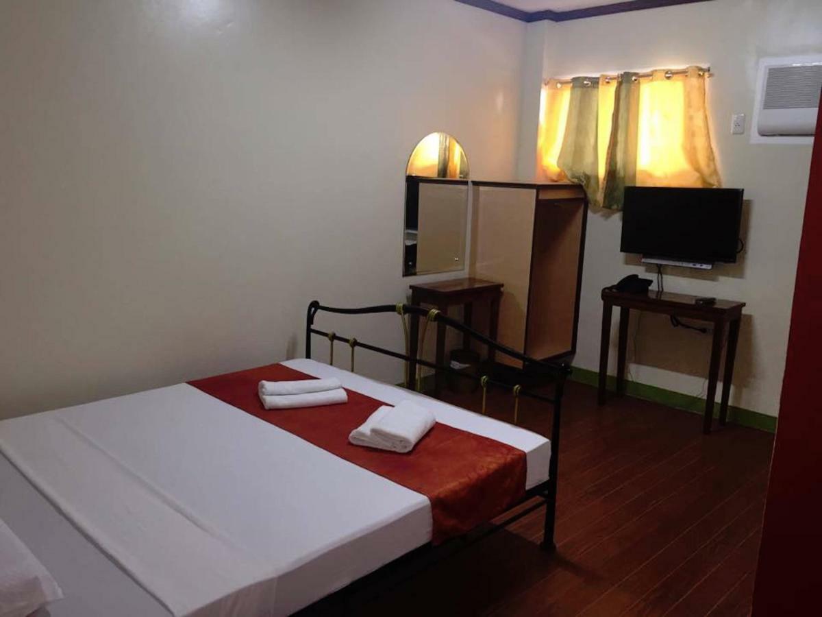 Rufina'S Leisure Center Hotel Tagum Bagian luar foto