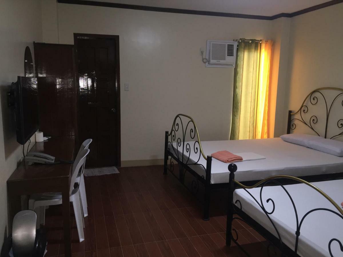 Rufina'S Leisure Center Hotel Tagum Bagian luar foto